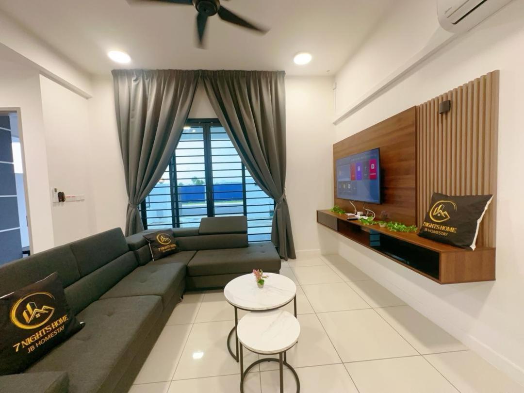 Hello Baby Dato Onn Tebing 10pax Private Bathroom Johor Bahru