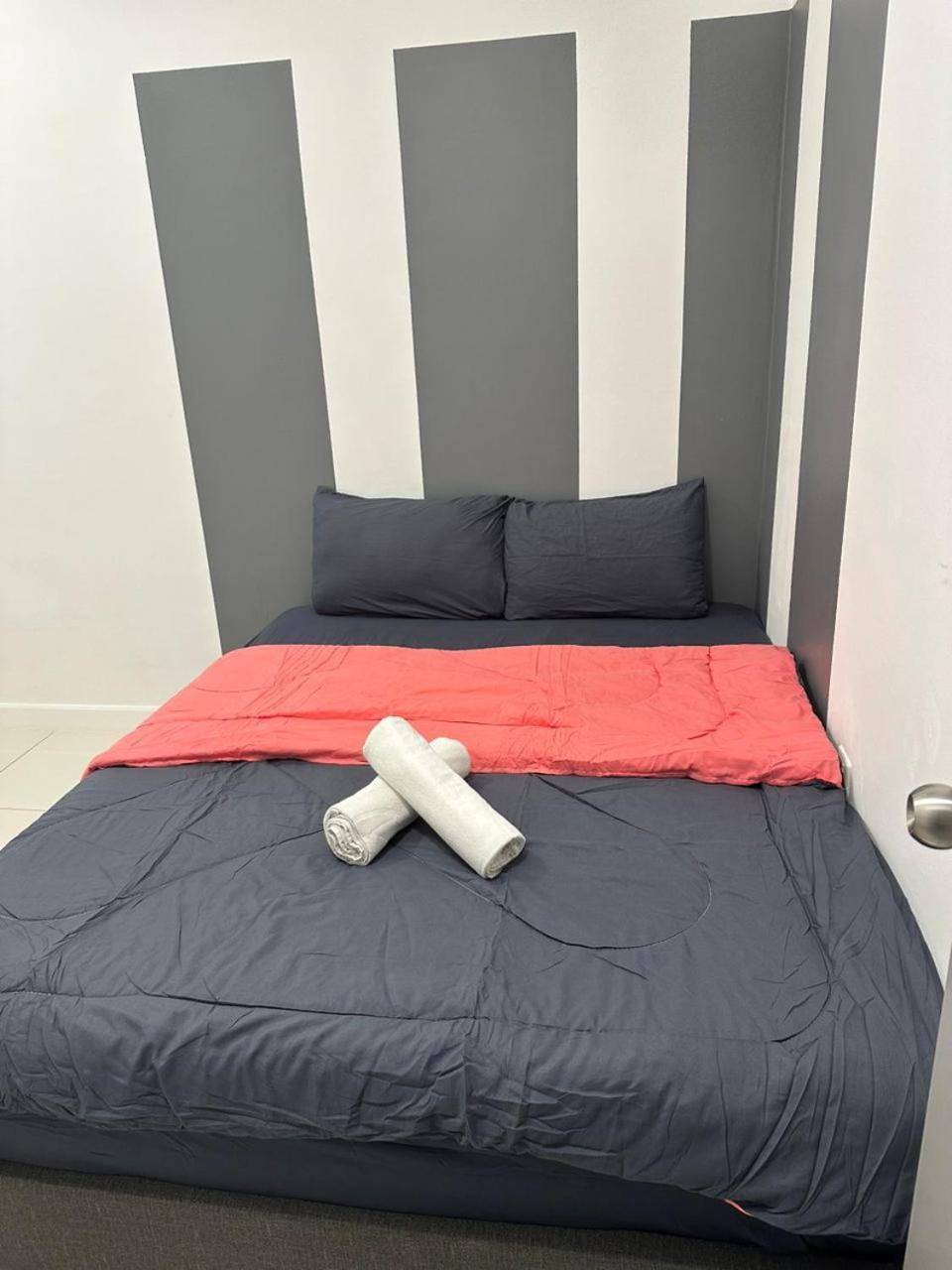 Hello Baby Dato Onn Tebing 10pax Private Bathroom *